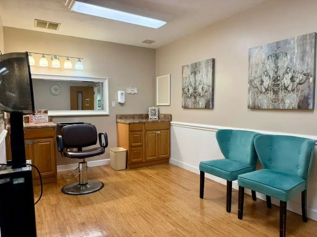 The beauty salon at Vivo Healthcare Meadows